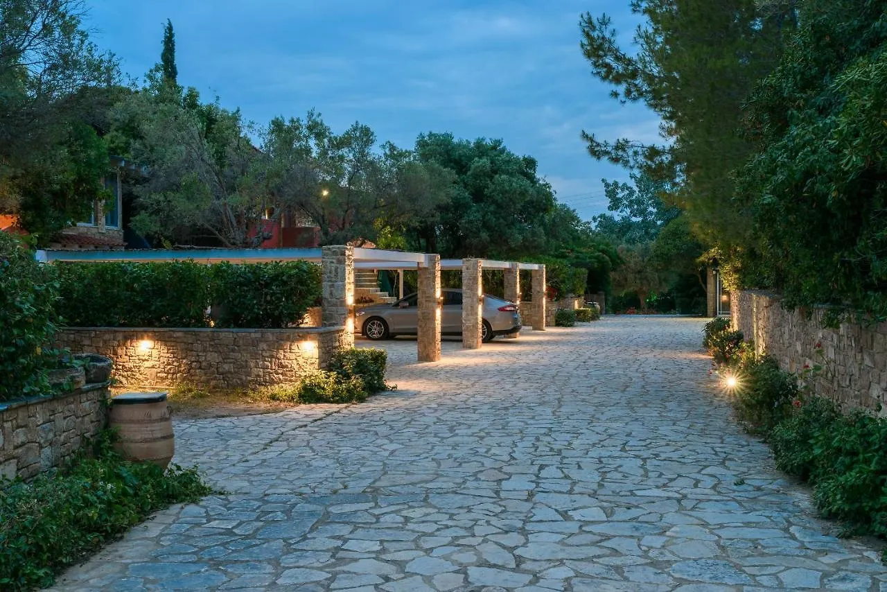 Maria Elena Villas I Lagómandra